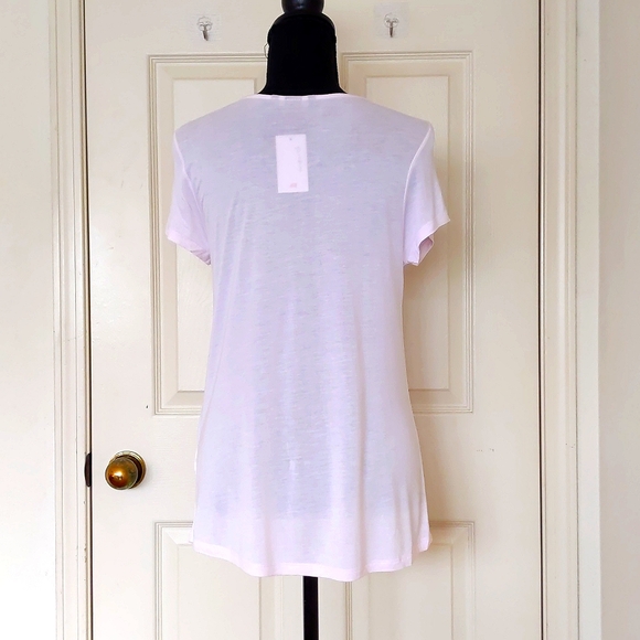 NWT. H&M 100% Rayon Short Sleeve Blouse with front design. - Picture 2 of 4